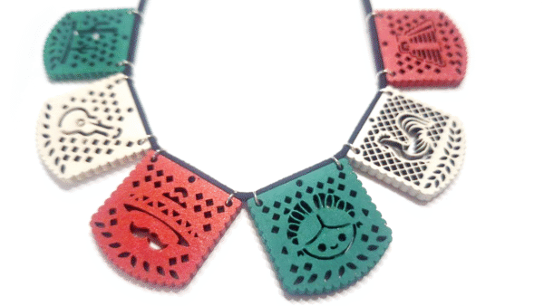 Juego De Aretes Y Collar Tradiciones Mexicanas - Papel Picado
